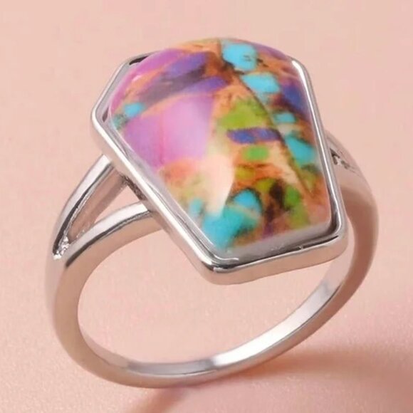 Women's Colorful Bohemian Tie-Dye Ring in a Coffin Cut Silver Split Setting - Picture 5 of 5